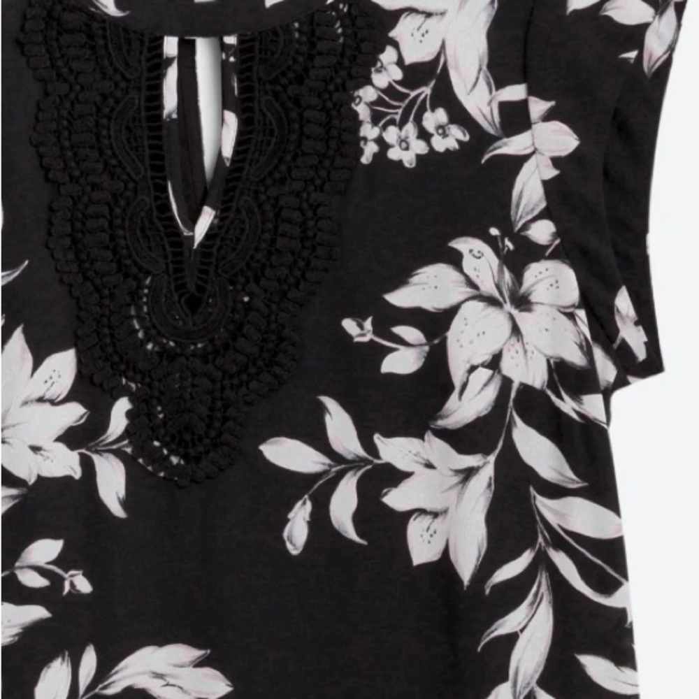 Daniel Rainn Quin Cap Sleeve Mixed Material Top, 1X